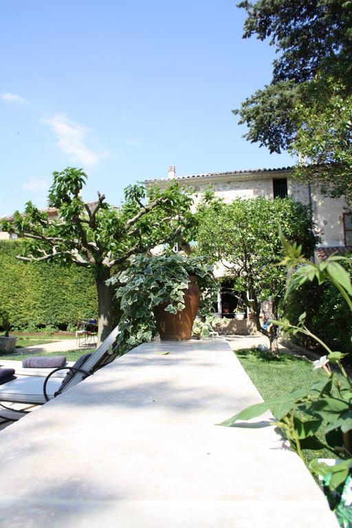 L'Abri Du Poete Besse-sur-Issole Exterior foto